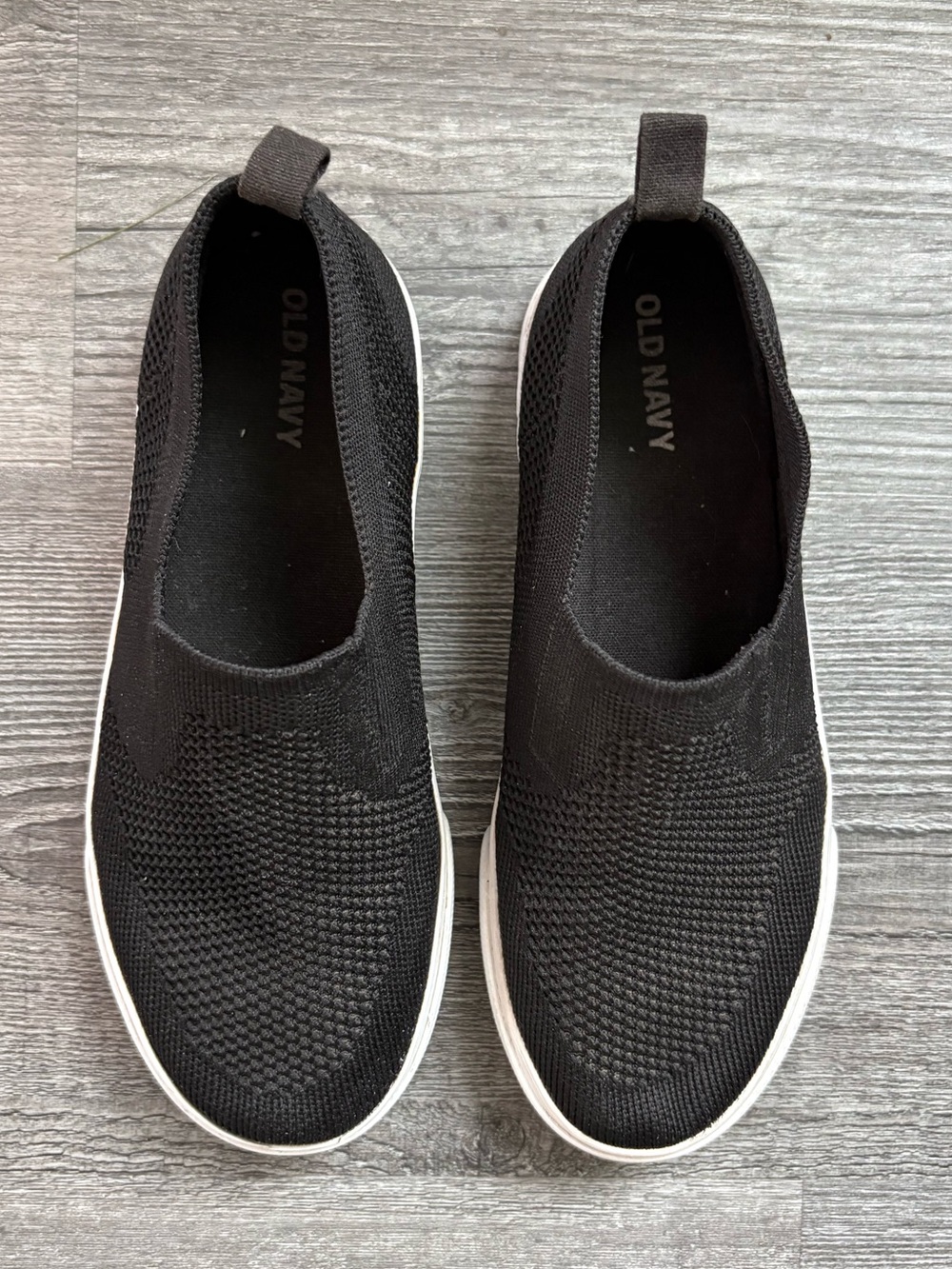 Old Navy Black Slip-On Knit Sneakers. Kids size 1